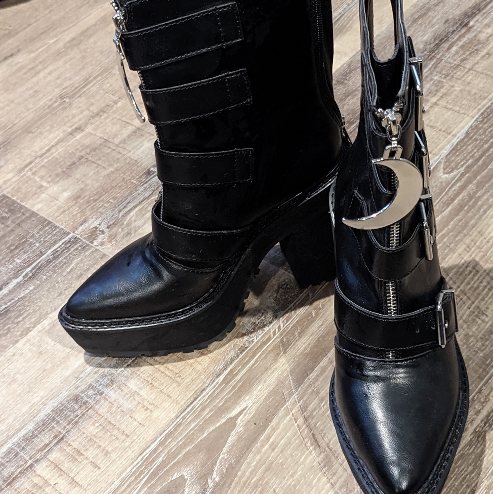 Killstar sorceress ankle boots, size 6